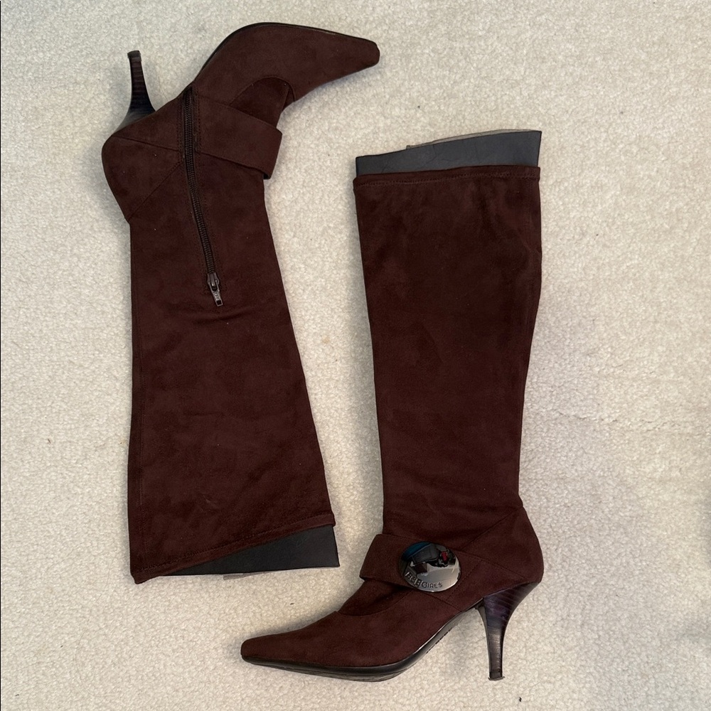 BCBG BCBGirls Women Brown Stretch Faux
Suede Knee High Boots Y2K 2000s PL-SILVIA
